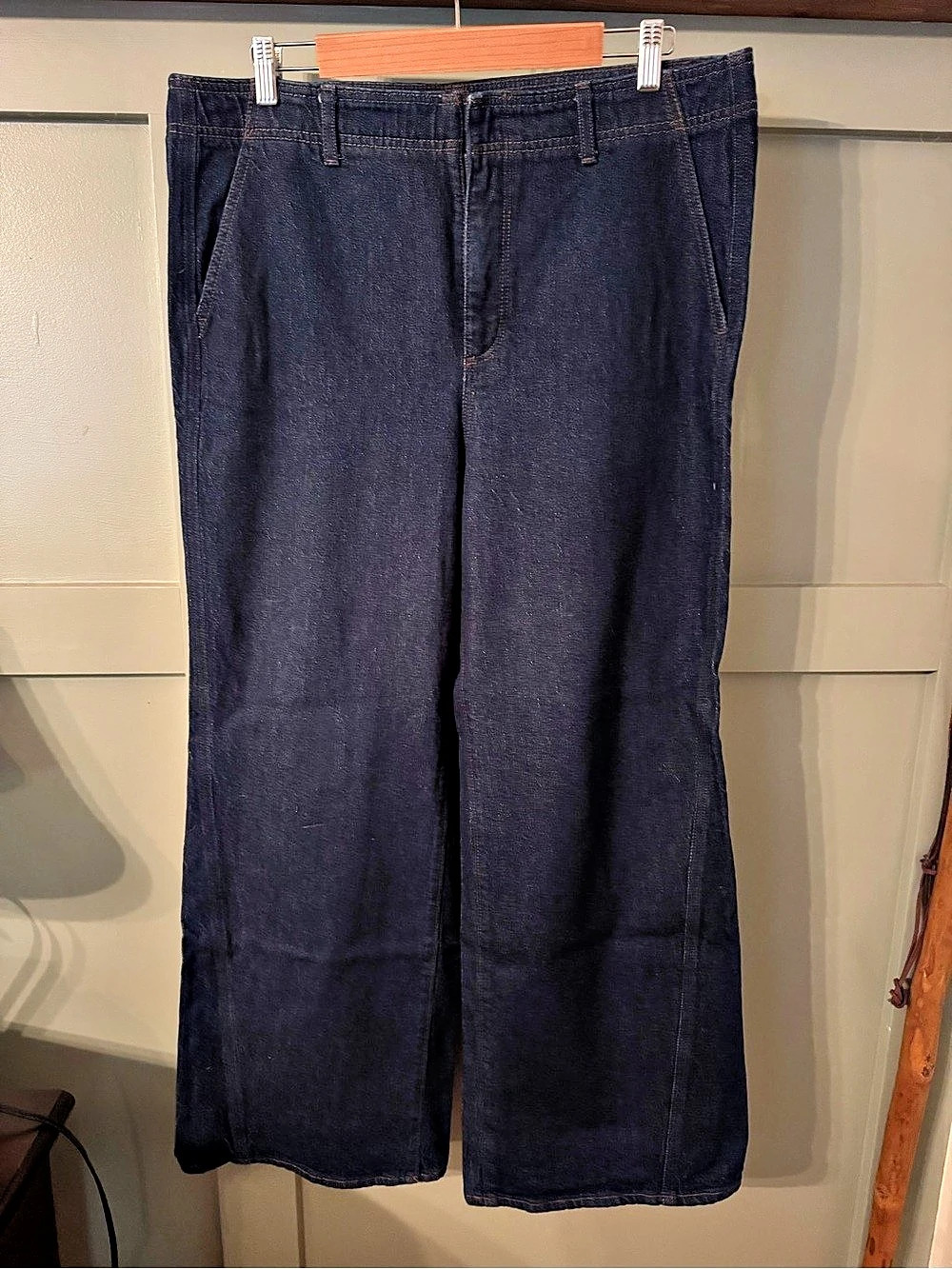 Ann Taylor Wide Leg Jeans in Blue Like New Size 14